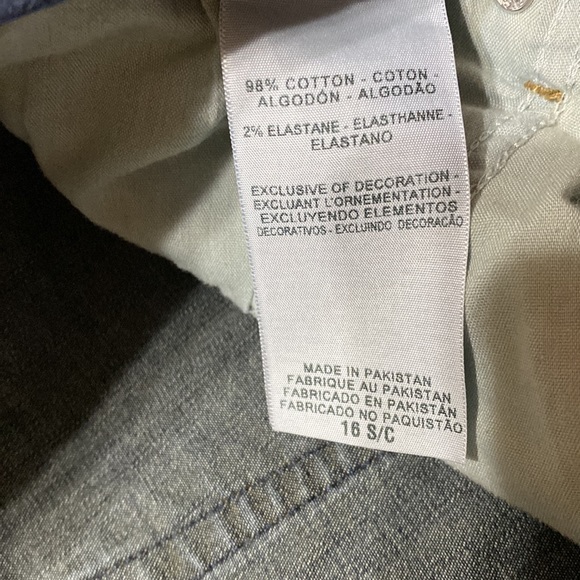 Signature Levi Strauss Curvy bootcut 16 short - Picture 6 of 9